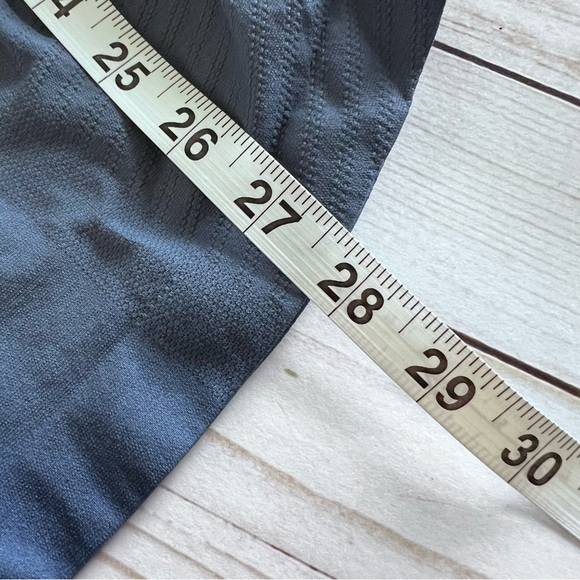 Bundle of Three Gaiam Yoga Warrior Tops in Navy Green and Burgundy size Large - Picture 13 of 16